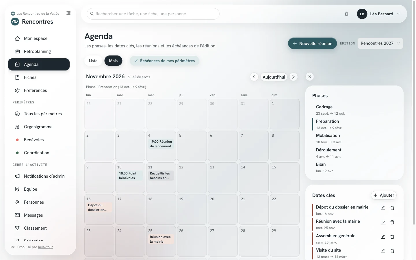Écran Agenda en vue Mois : la grille du mois avec les dates clés, et les dates clés modifiables à droite.