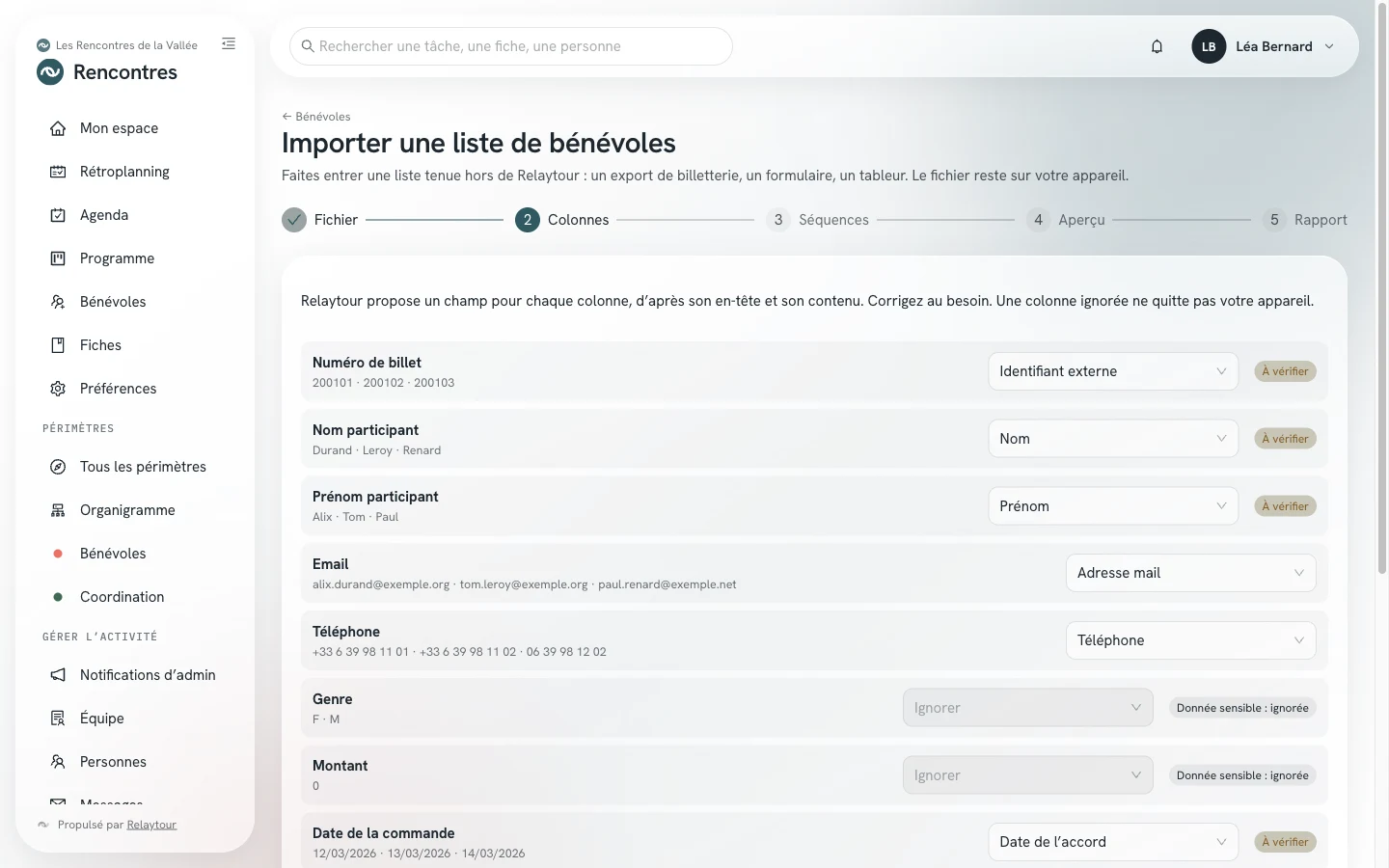 Étape Colonnes de l'import : chaque colonne d'un export de billetterie fictif, avec trois exemples et le champ proposé, dont le numéro de billet en identifiant externe.